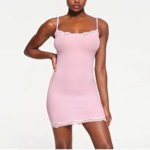 SKIMS Fits Everybody Lace Slip Dress in CHERRY BLOSSOM Multi 3X